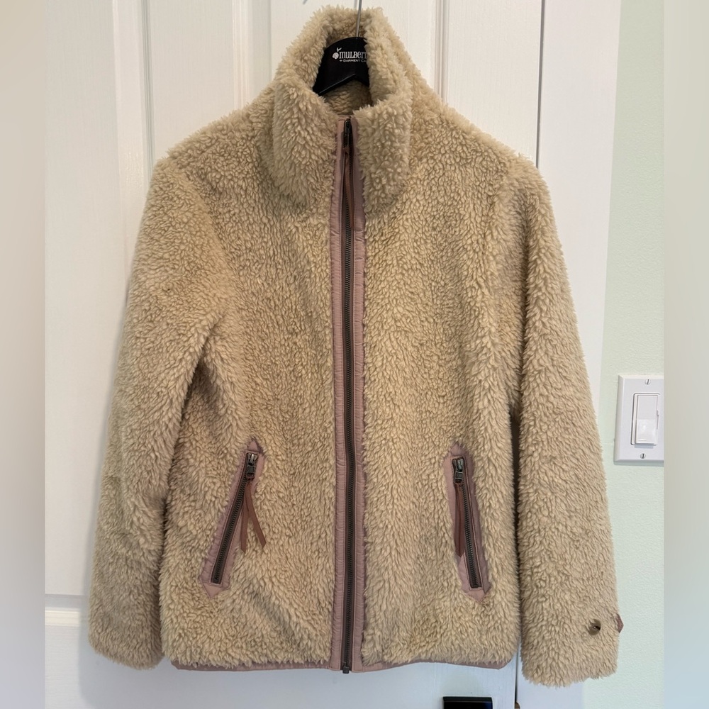 Patagonia Cozy Cream Sherpa Jacket, size small - Picture 2 of 3